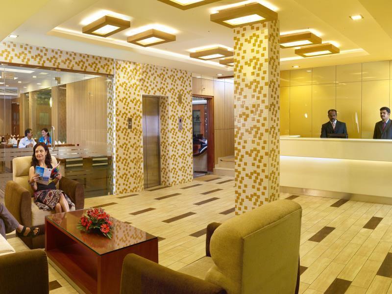 Hotel Aiswarya Kochi Extérieur photo