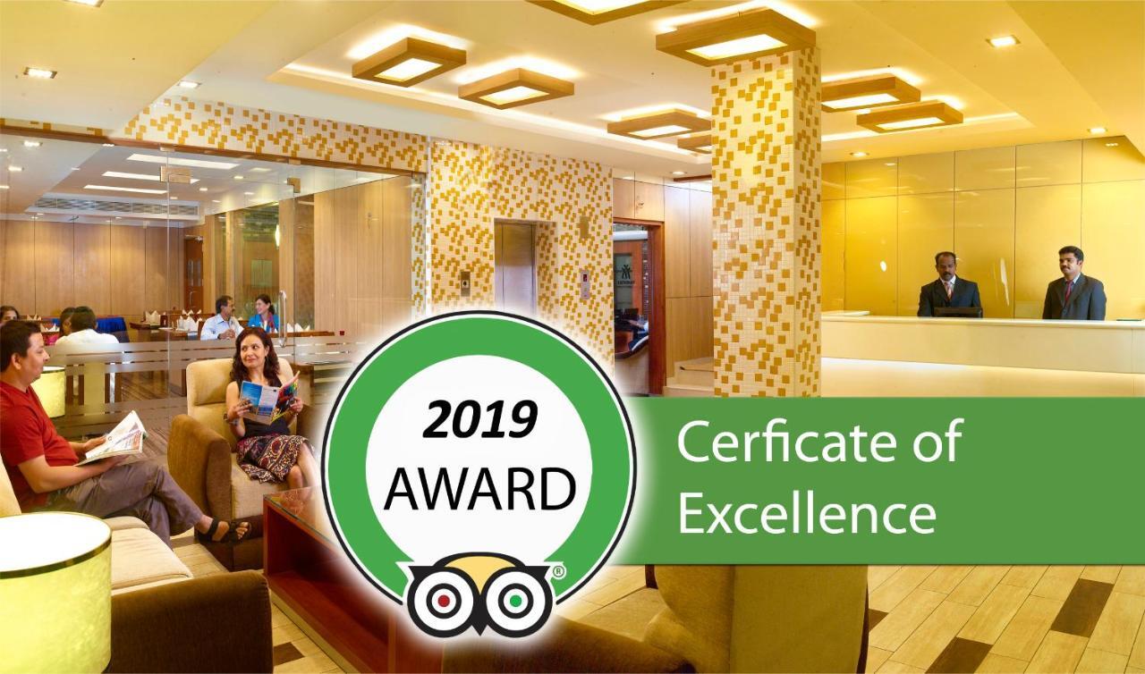 Hotel Aiswarya Kochi Extérieur photo